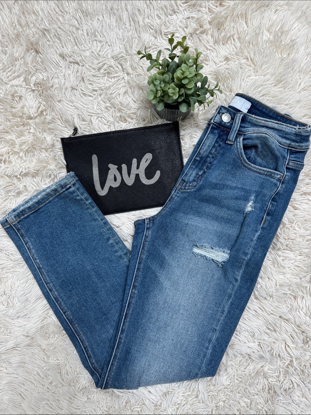 Vervet Straight Fit Distressed Ankle Jeans 💗 Medium Blue Wash